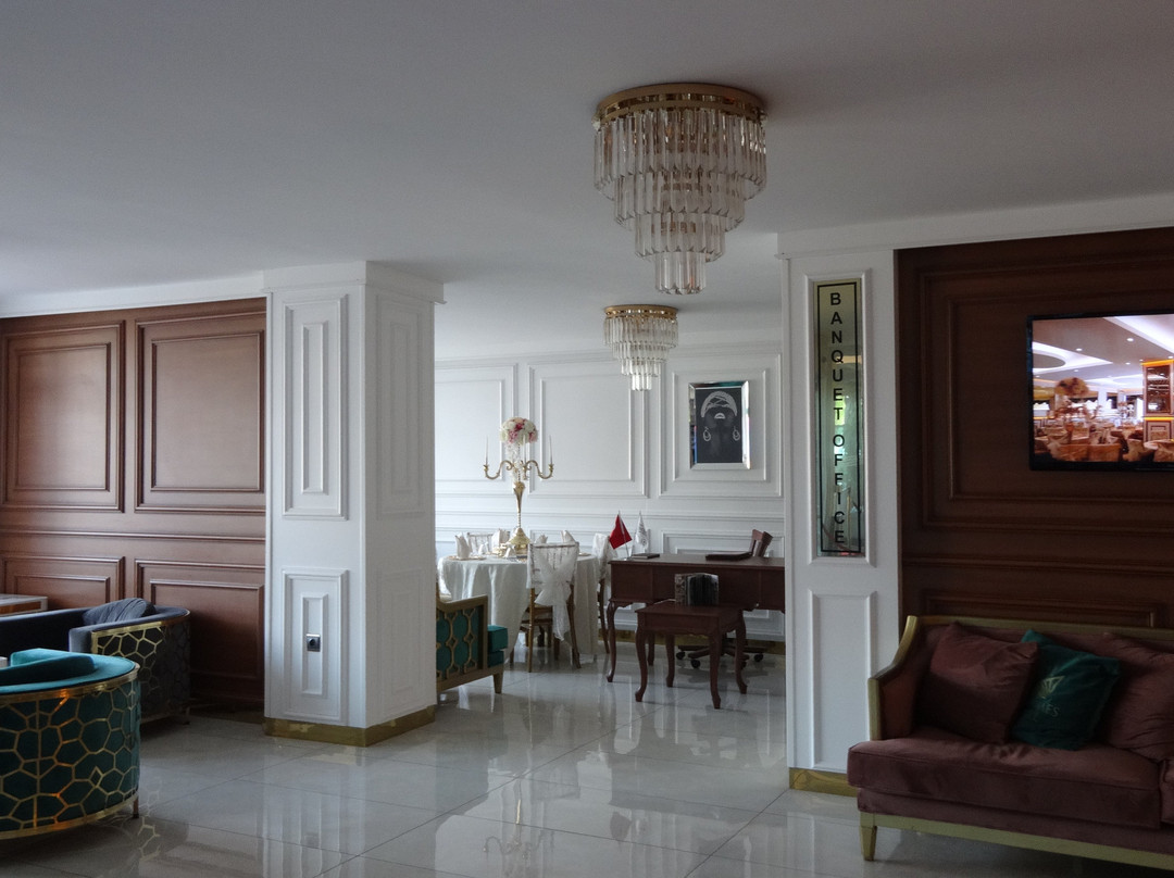 Emirtimes Hotel Tuzla主图