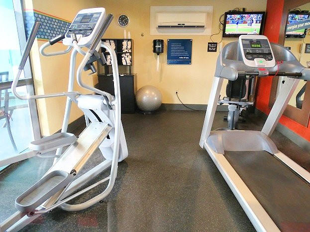 Hampton Inn Sevierville主图