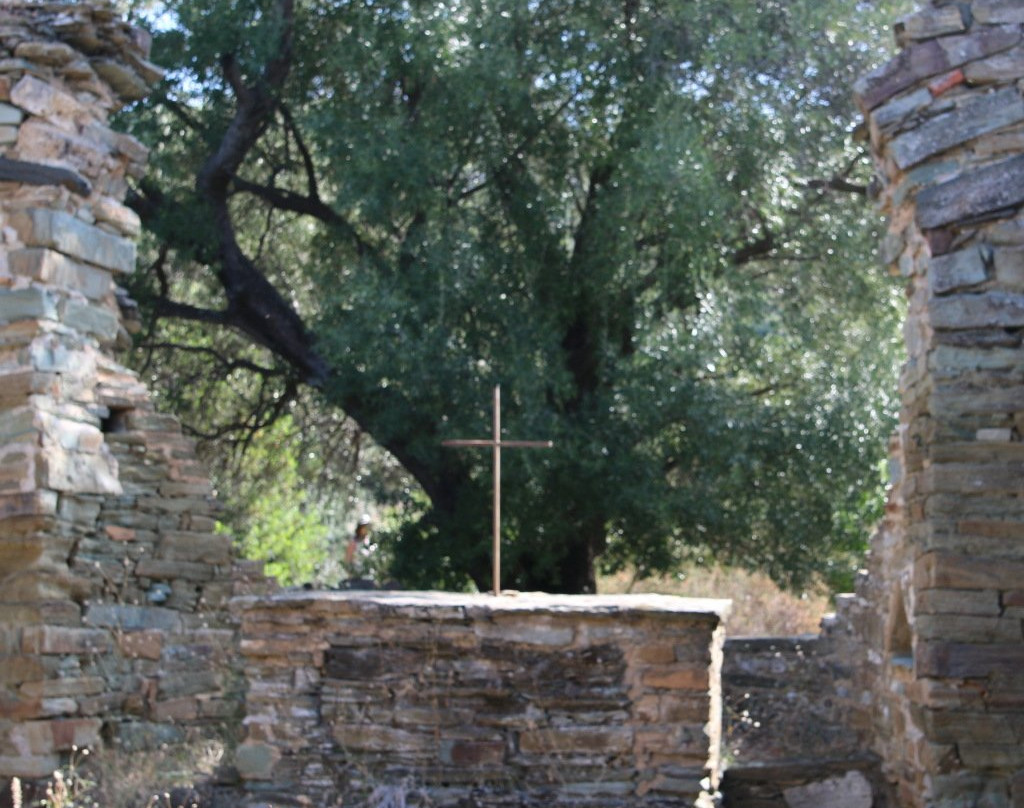 Eglise San Michele-Ogliastro必去景点