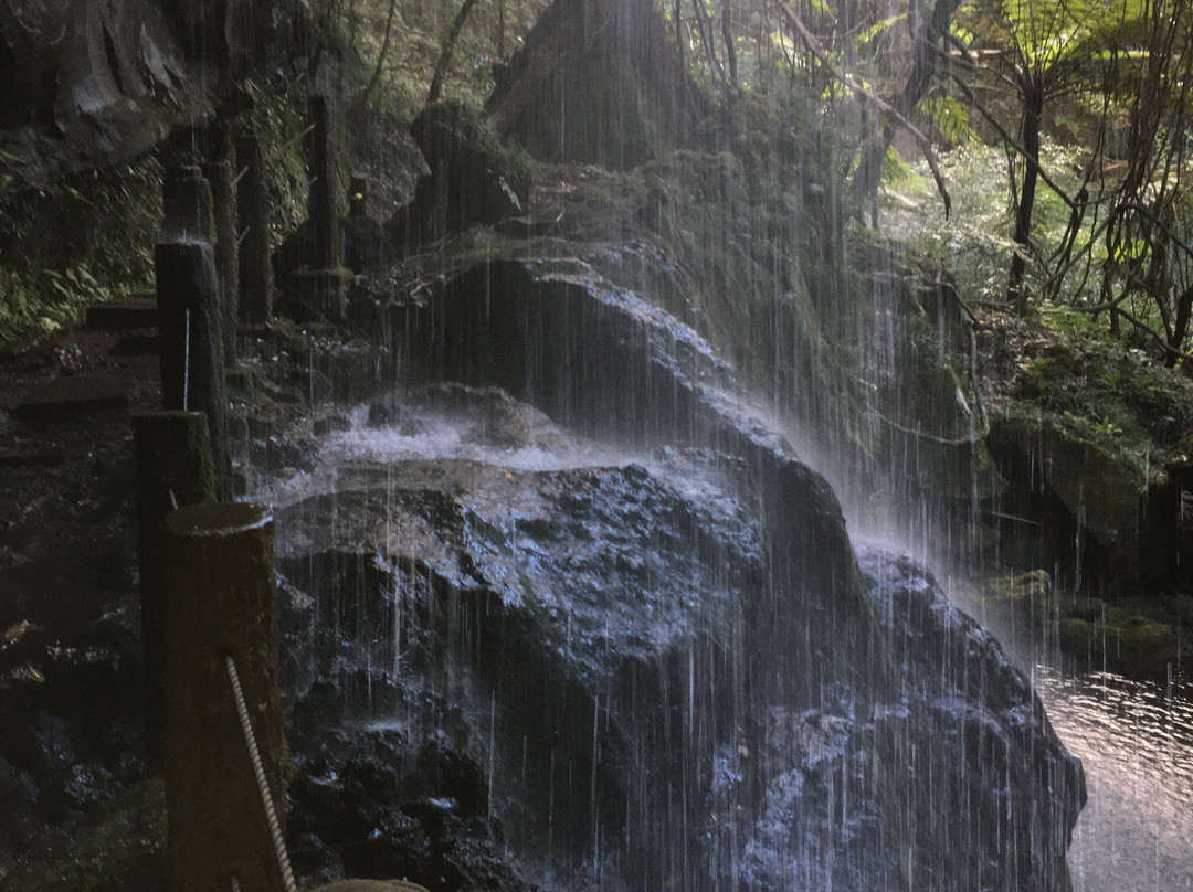 Uramiga Falls-八丈町必去景点