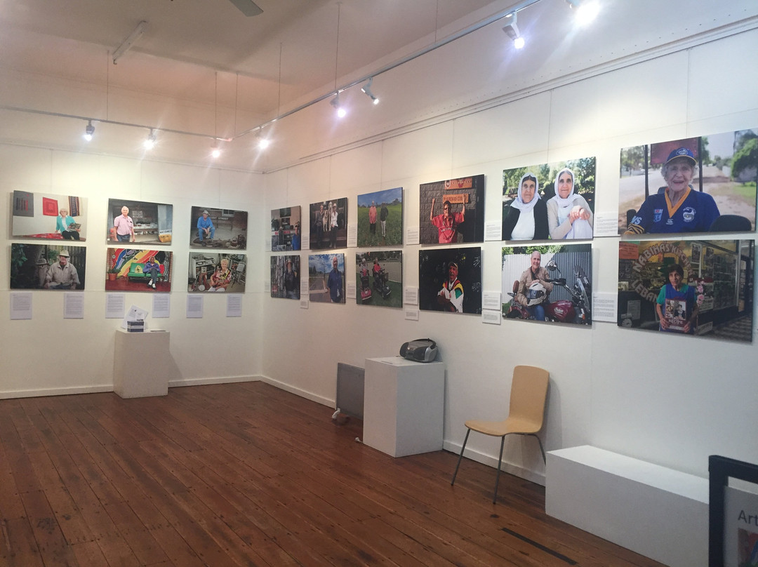 Spiral Gallery Cooperative-贝加必去景点