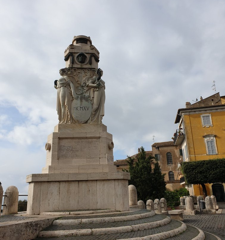 Monumento ai caduti-Anagni必去景点