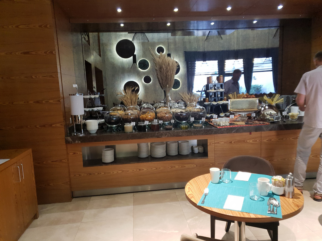 加济安泰普狄凡酒店主图