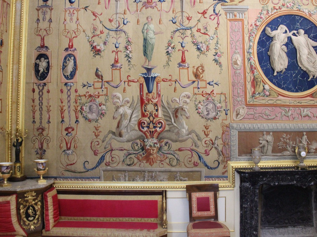 Palacio de los Borbones-埃尔·埃斯科里亚必去景点