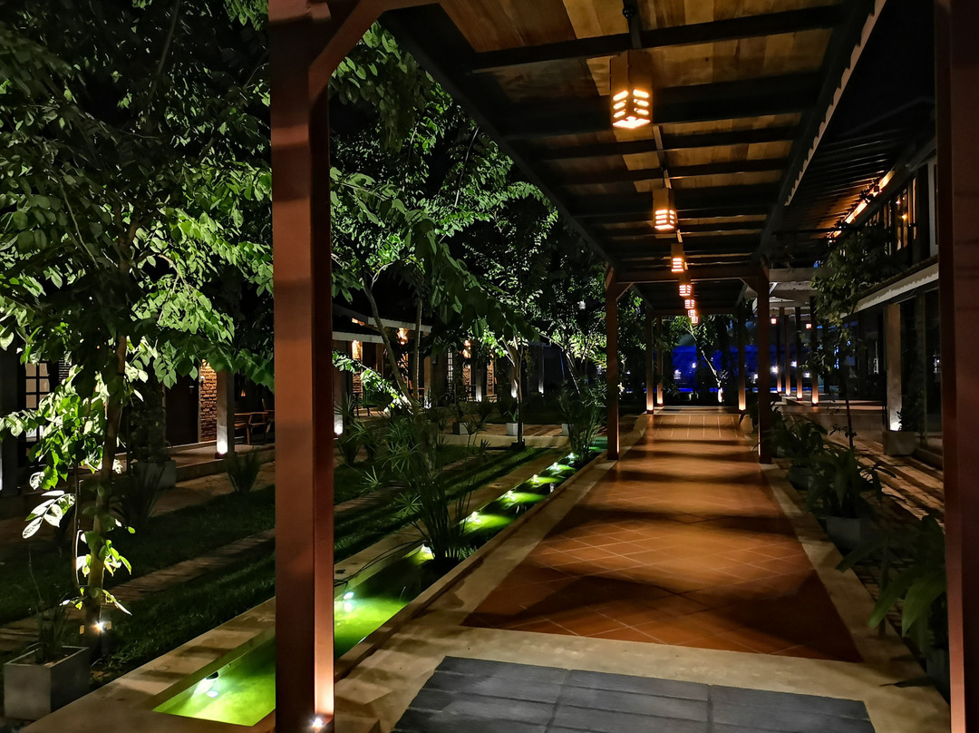 Olinia Airport Hotel主图