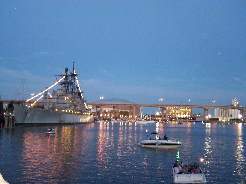 布法罗海军及军事公园景点图片