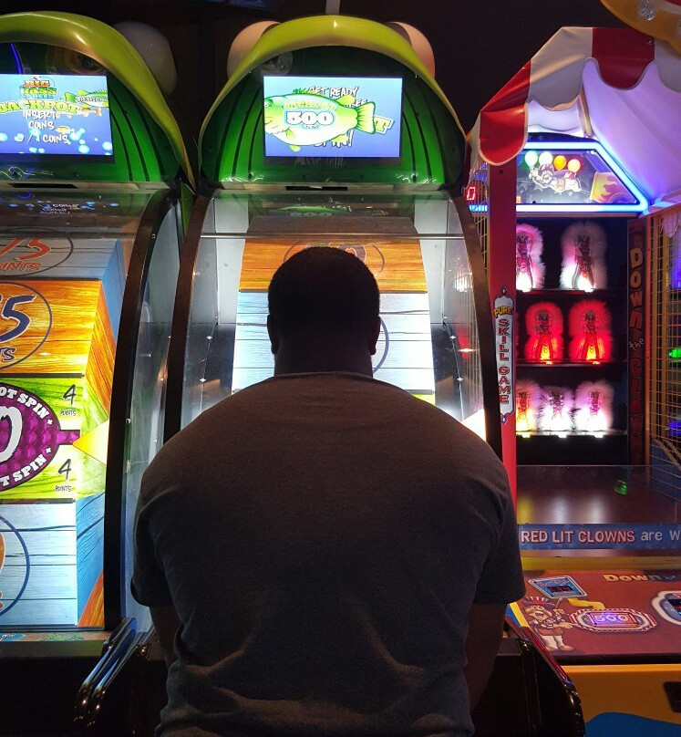 Main Event Entertainment-路易斯维尔必去景点