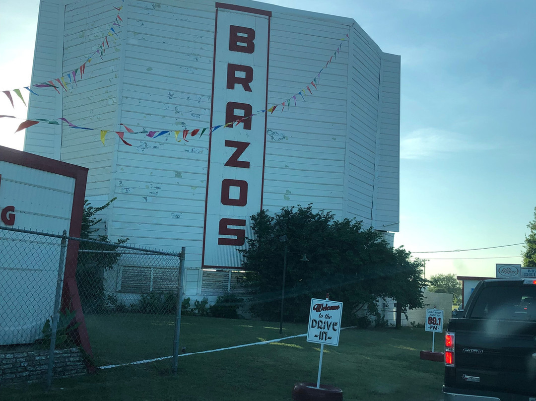 Brazos Drive-in-格兰伯里必去景点