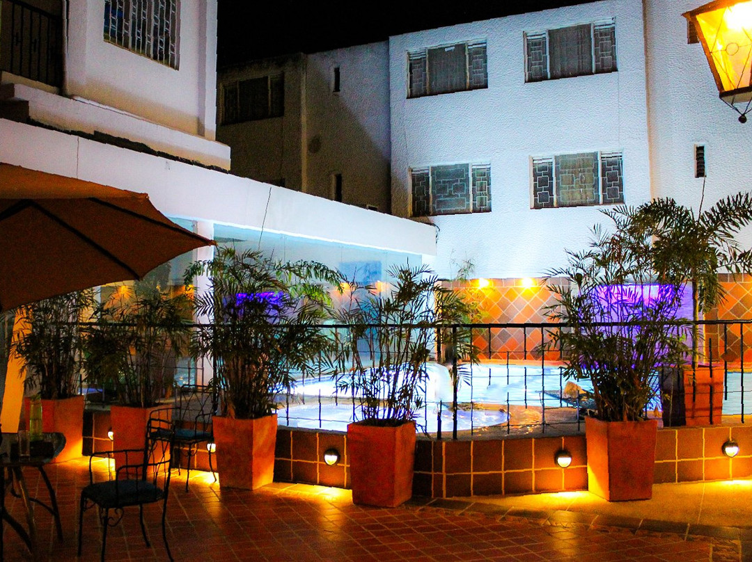 Hotel Victoria Plaza Millenium主图