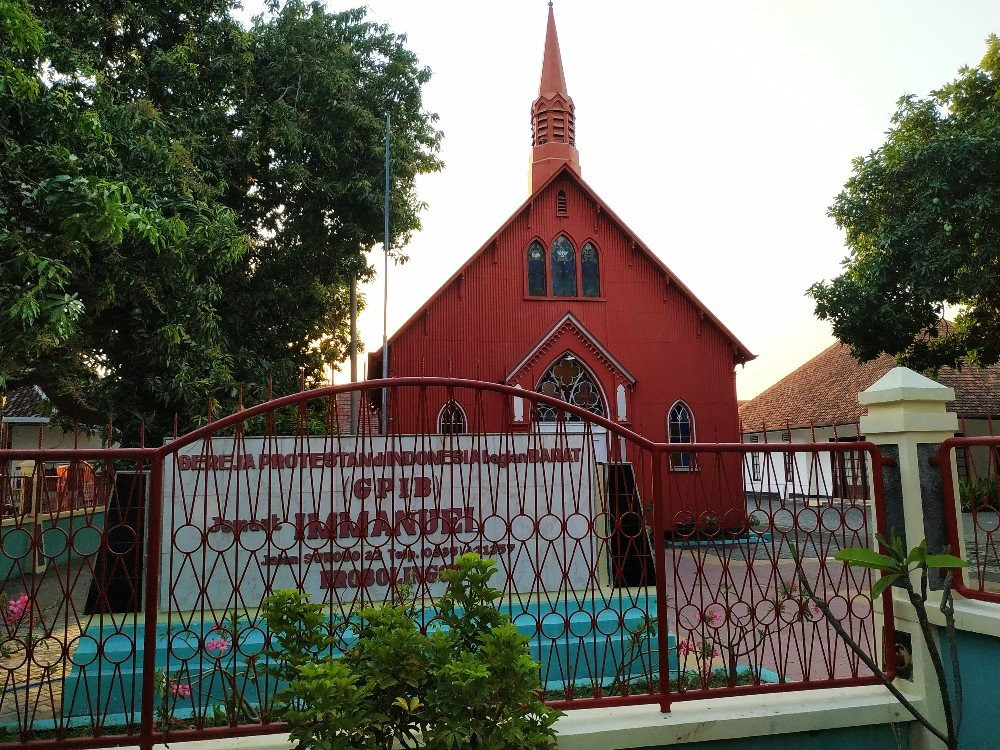 Red Church-庞越必去景点