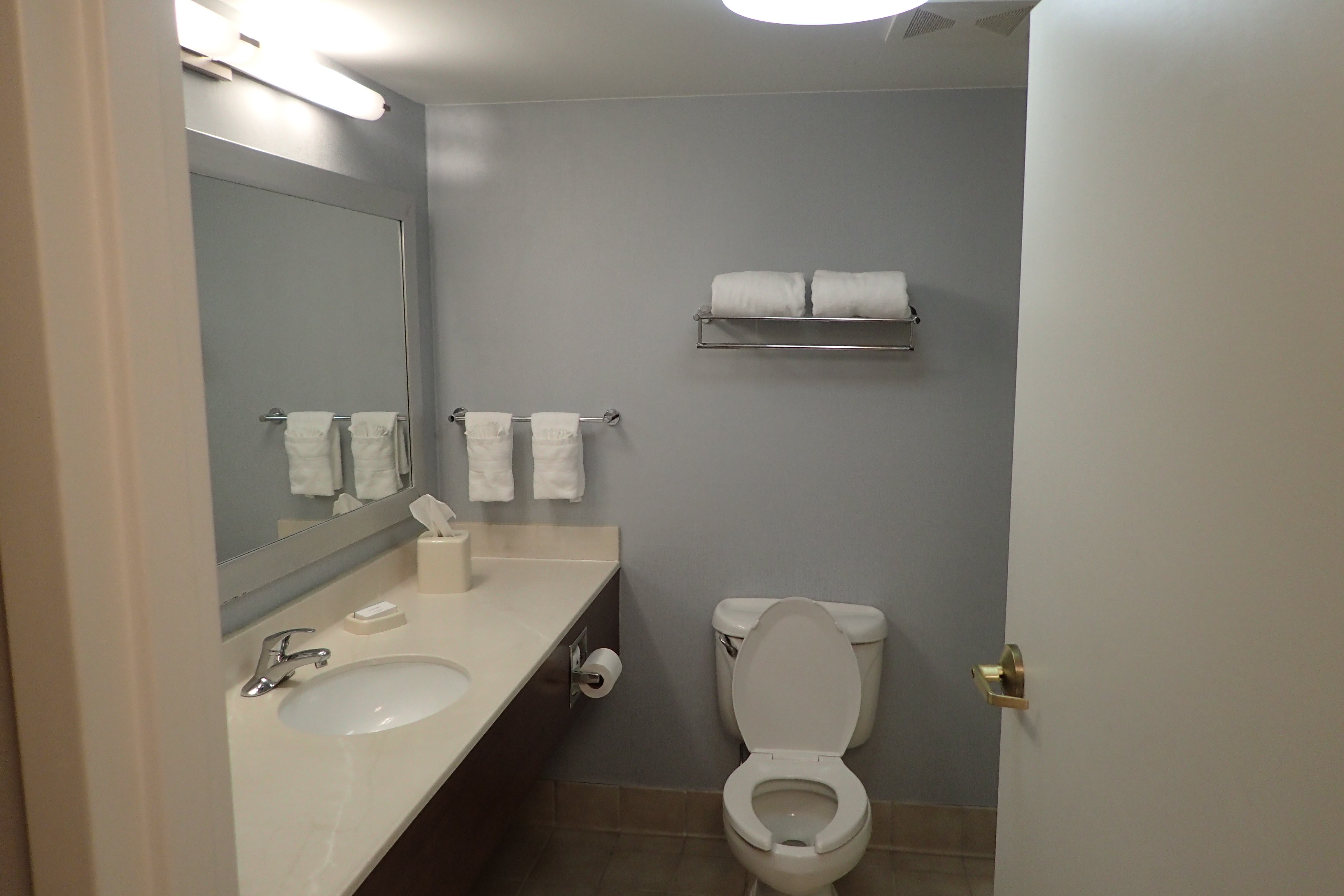 Hampton Inn Hartford/airport-浴室