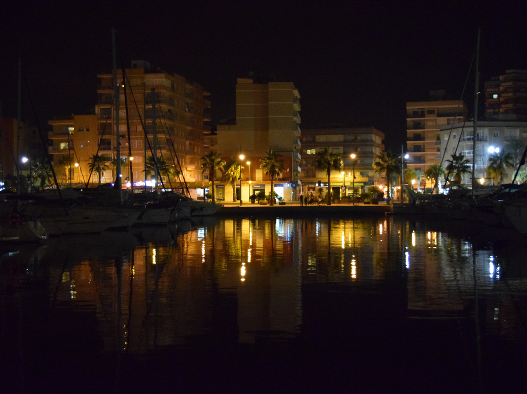 Plaza Comunidades Autonomas-穆尔西亚马萨龙港必去景点