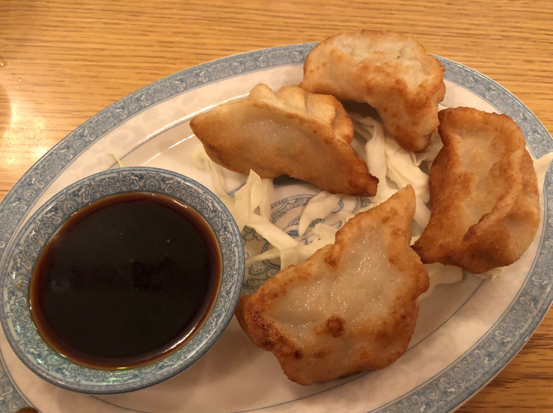 Moy's Dynasty Restaurant