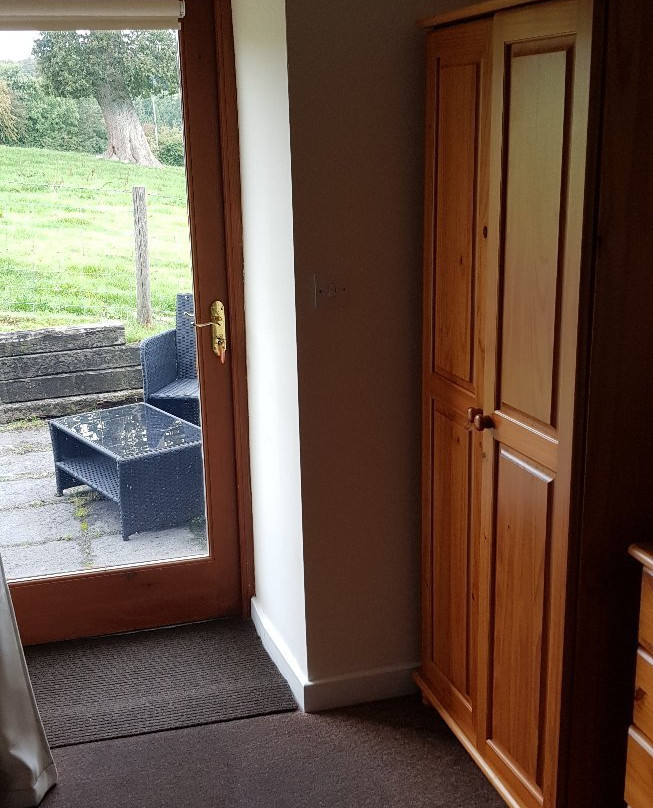 Newchapel旅游攻略图片