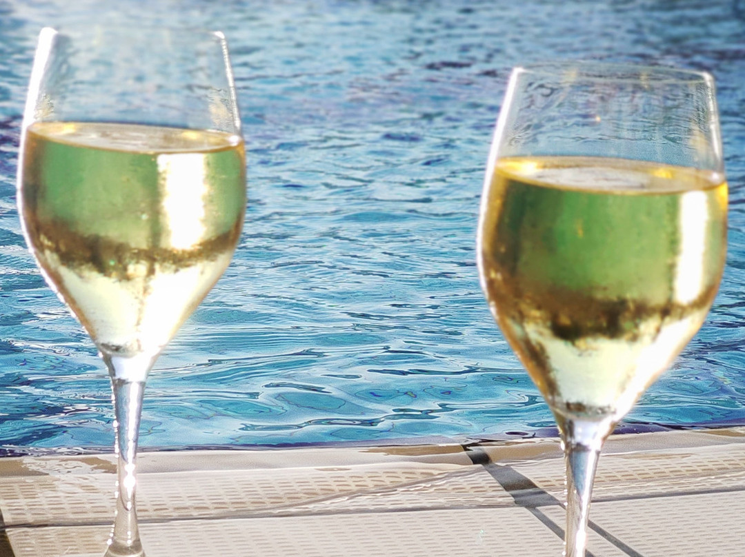 奥林匹科酒店主图