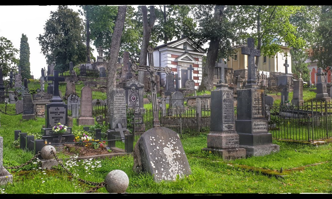 Rasu Cemetery (Rasu kapines)景点图片