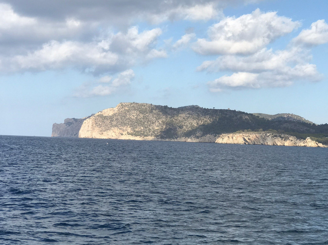 Cruceros Cormoran-圣庞沙必去景点