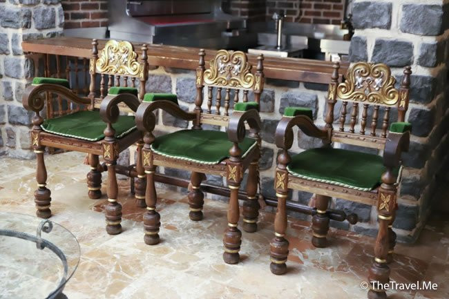 阿方索六世酒店主图