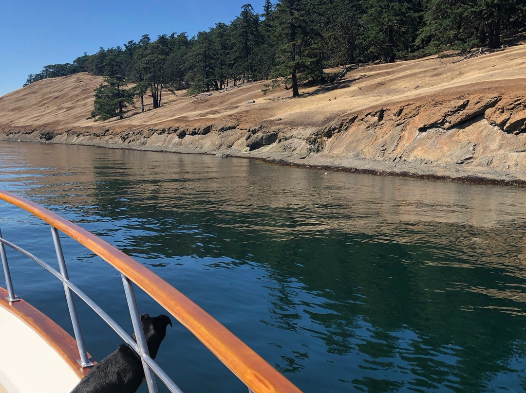 Custom Coastal Charters-Roche Harbor必去景点