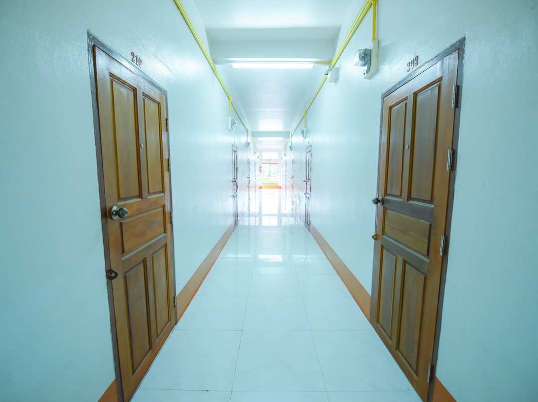 Nadpob Mansion主图