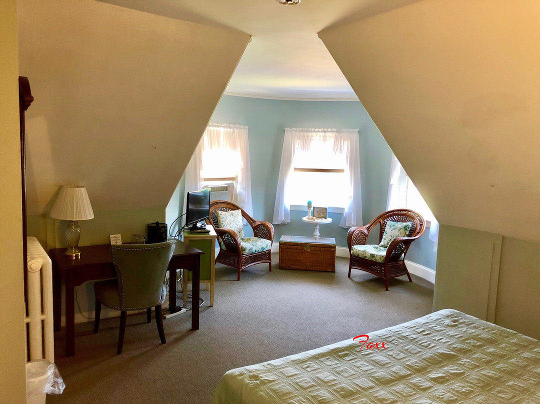 The Castle Manor Inn主图