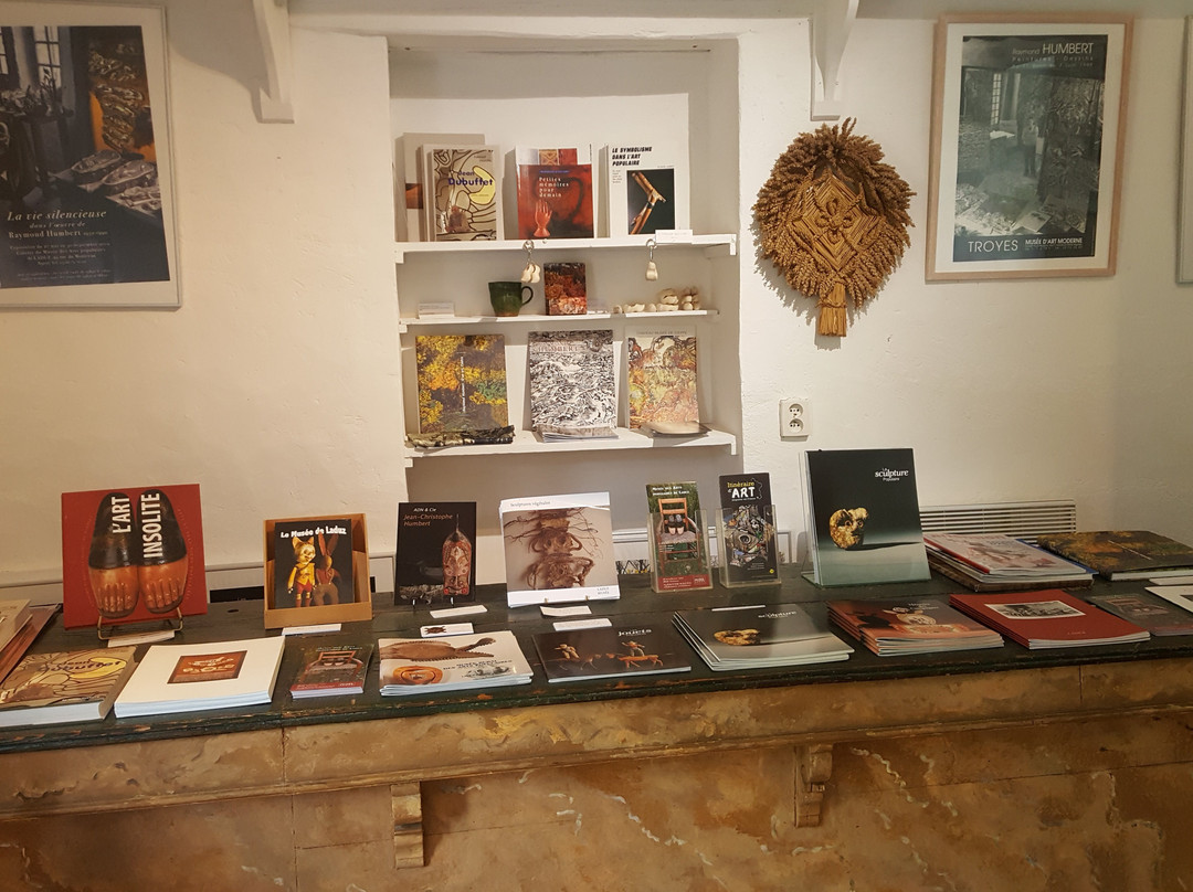 Musee des Arts Populaires景点图片