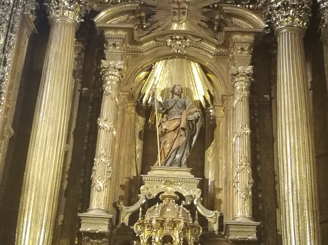 Iglesia de Santiago-Puente la Reina必去景点
