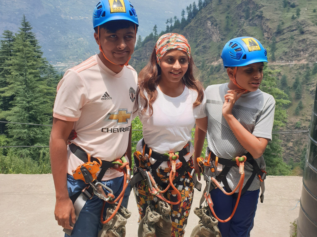 World Outdoor Leadership Centre Zipline Tour景点图片