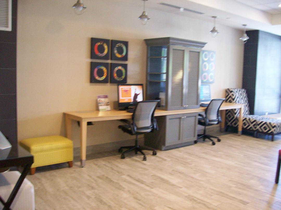 Home2 Suites by Hilton Hasbrouck Heights主图
