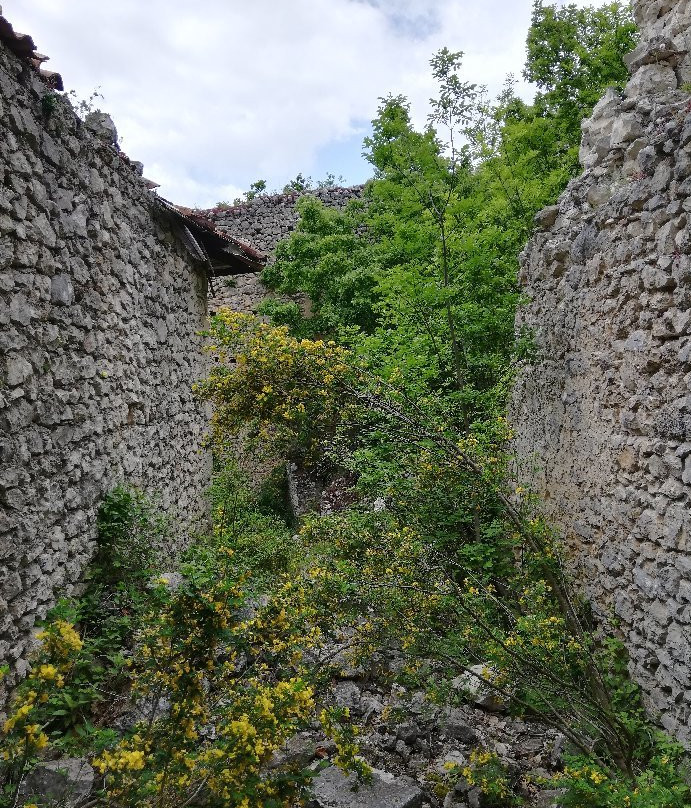 Castello di Ocre景点图片