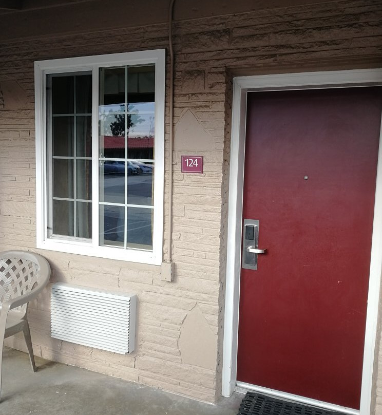 Americas Best Value Inn Porterville主图