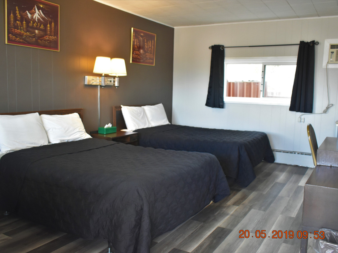 Hillside Inn Pembroke主图