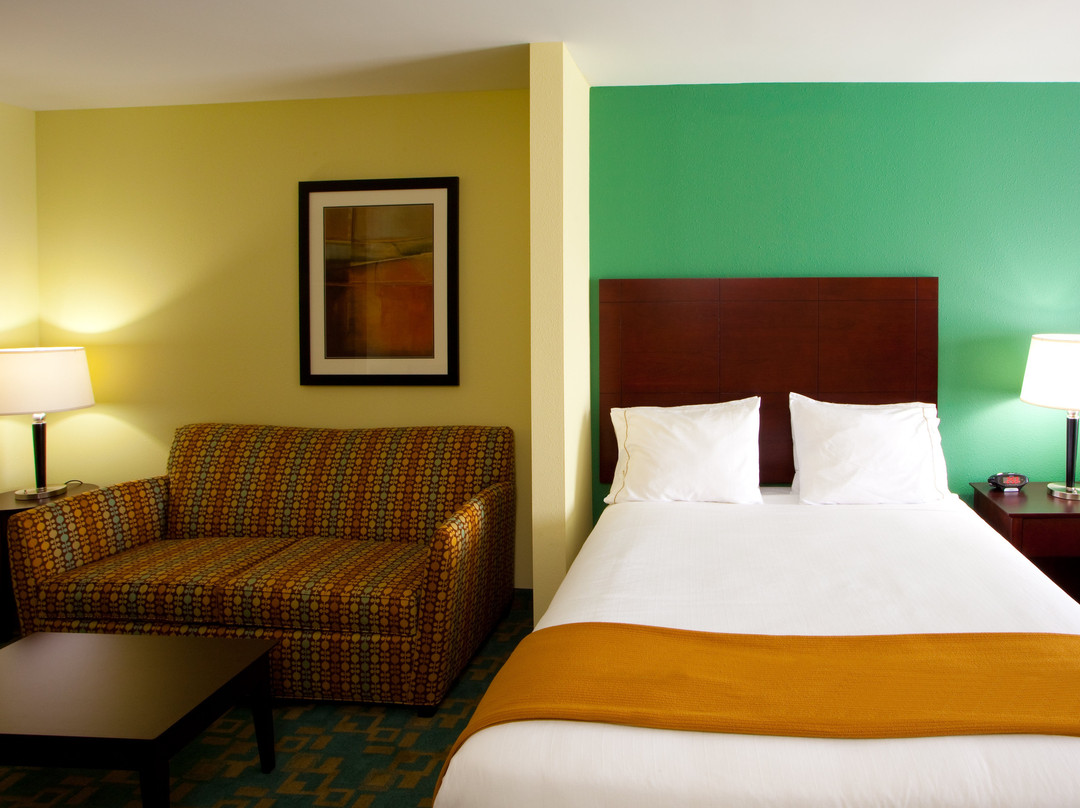 Holiday Inn Express & Suites Thornburg-s. Fredericksburg By IHG主图