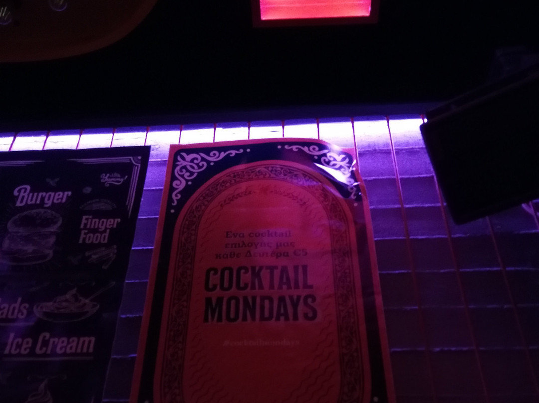 Pop Up Cocktail Bar-Nea Smirni必去景点