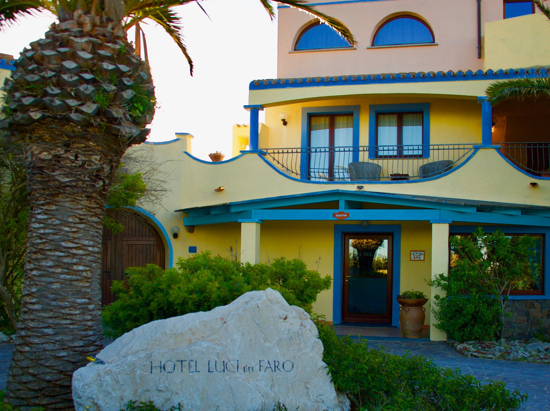 露其德尔法罗酒店主图