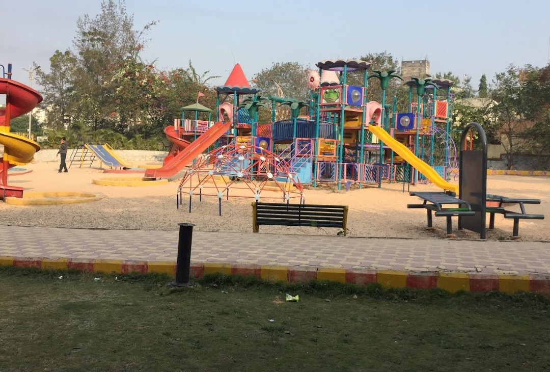 Dnyanjyoti Savitribai Phule Udyan景点图片
