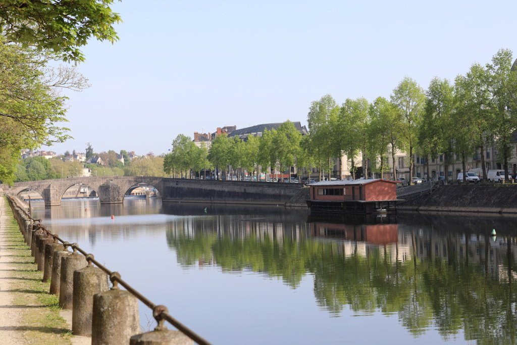 Bateau Lavoir Saint-Julien景点图片