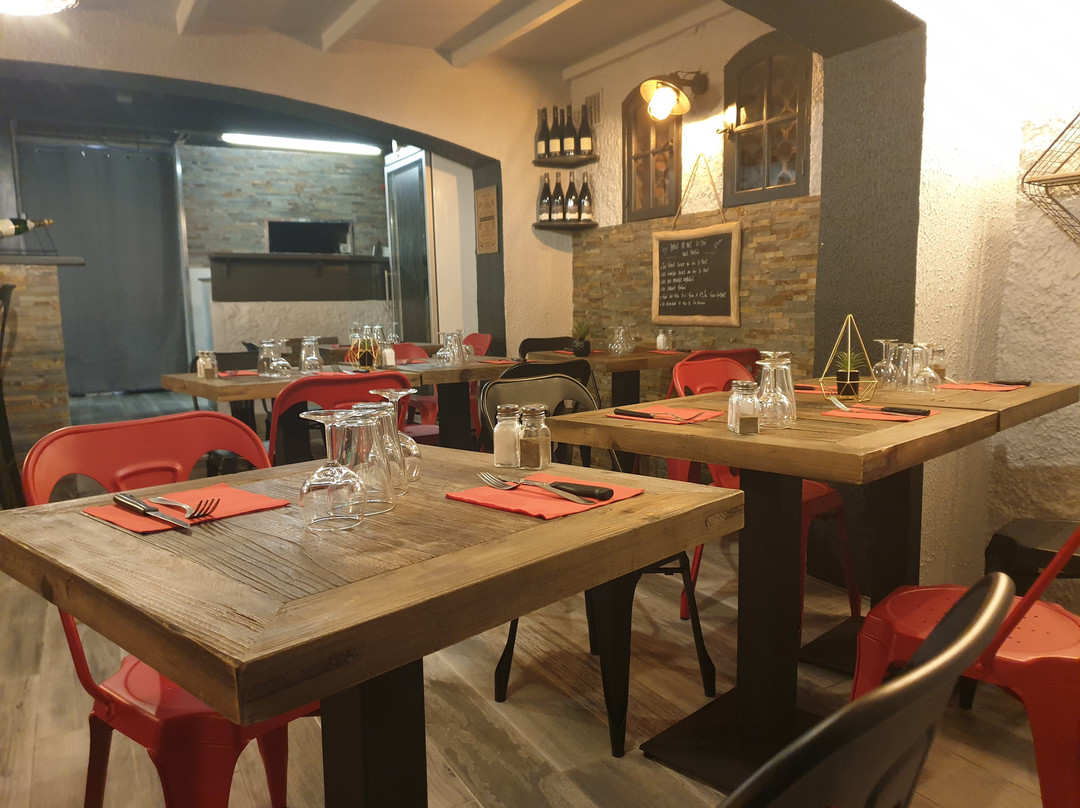 Cazouls d'Herault餐馆和美食-La Pignata