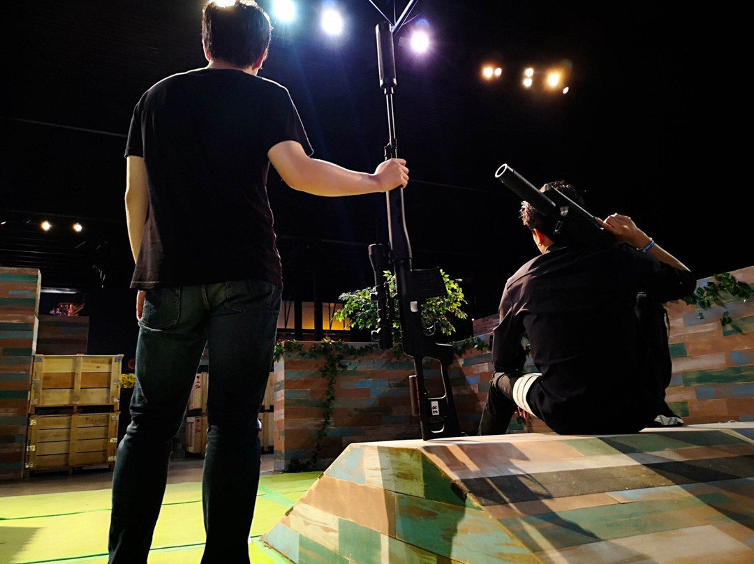 Yok Pok Ying Laser Games-曼谷必去景点