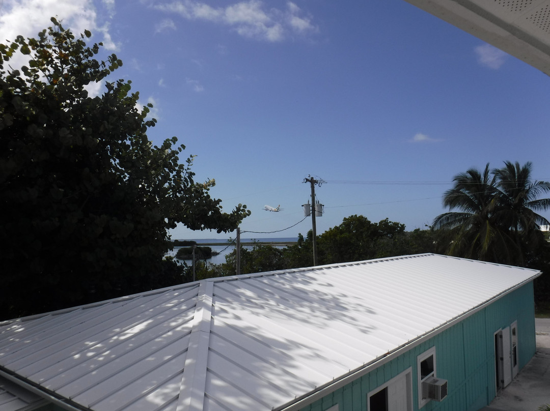 Cayman Brac Beach Resort主图