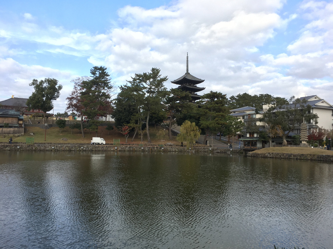 Sarusawa Pond景点图片