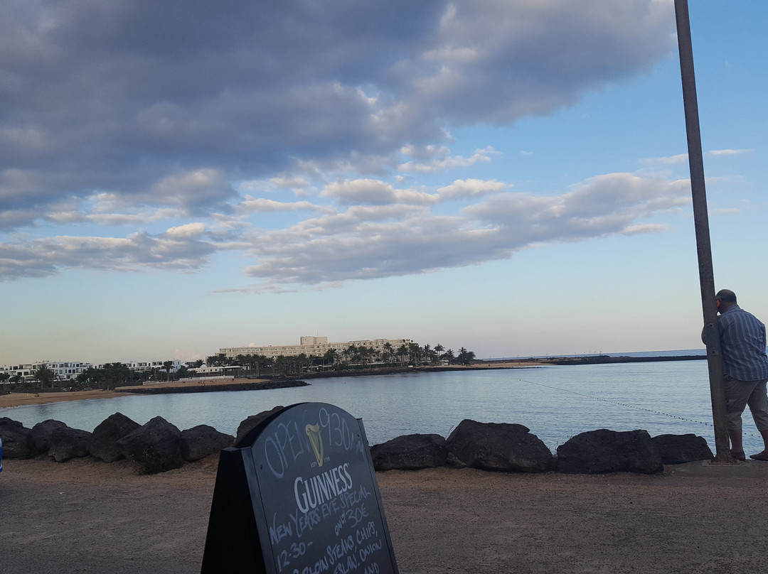 O'Brien's Bar Lanzarote-卡门港必去景点