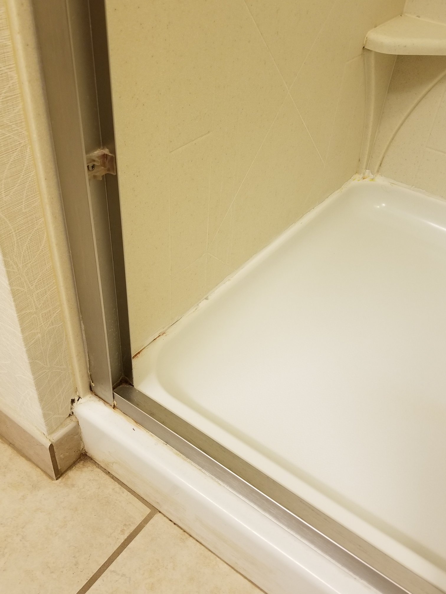 Hampton Inn Ozark-浴室