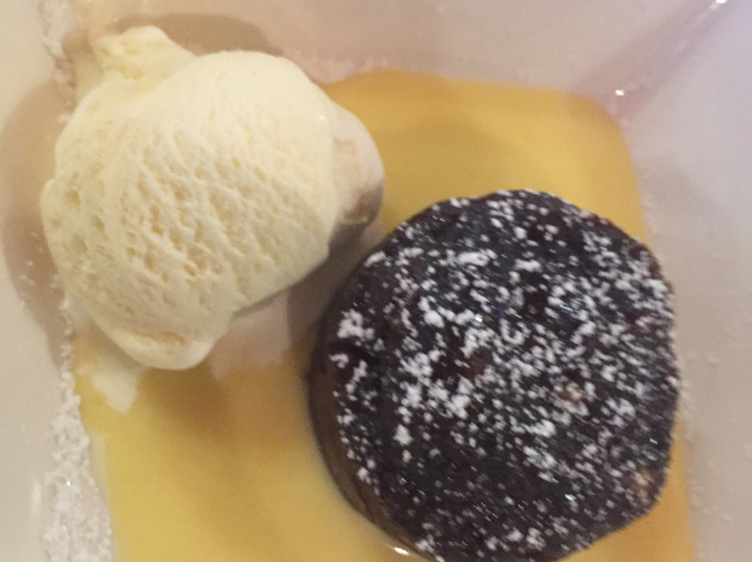 福朋喜来登卡利酒店主图