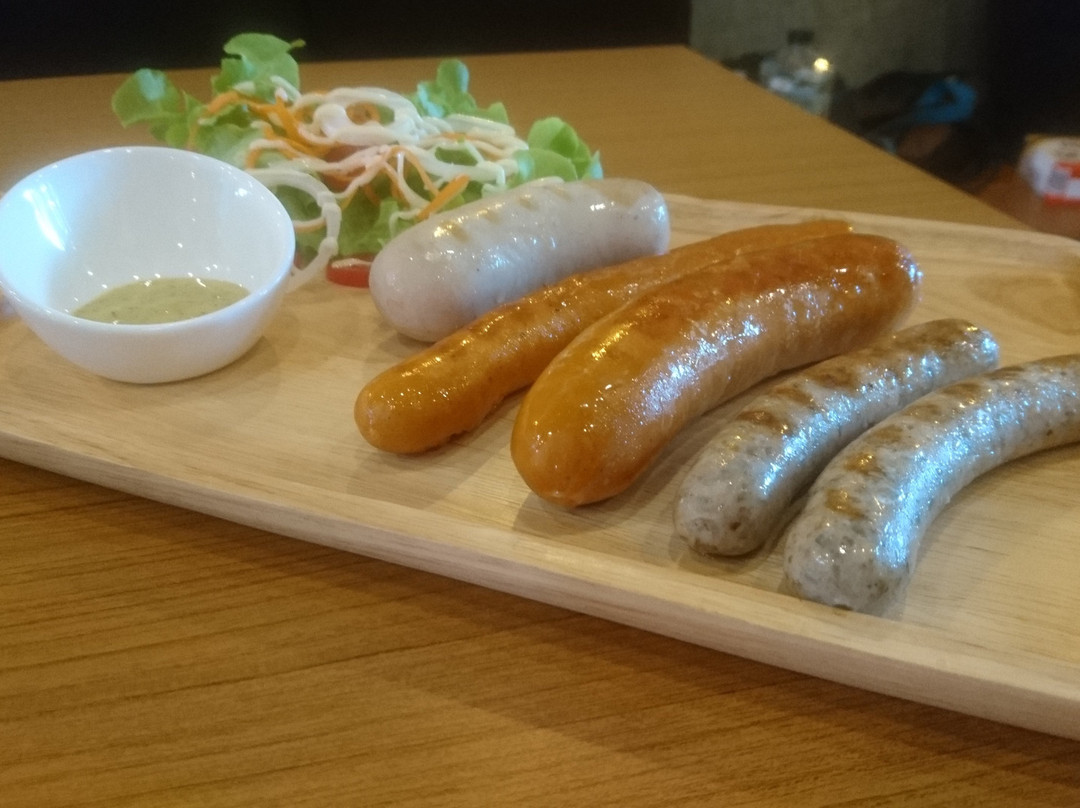 万标餐馆和美食-Hug Coffee Cafe & Bistro