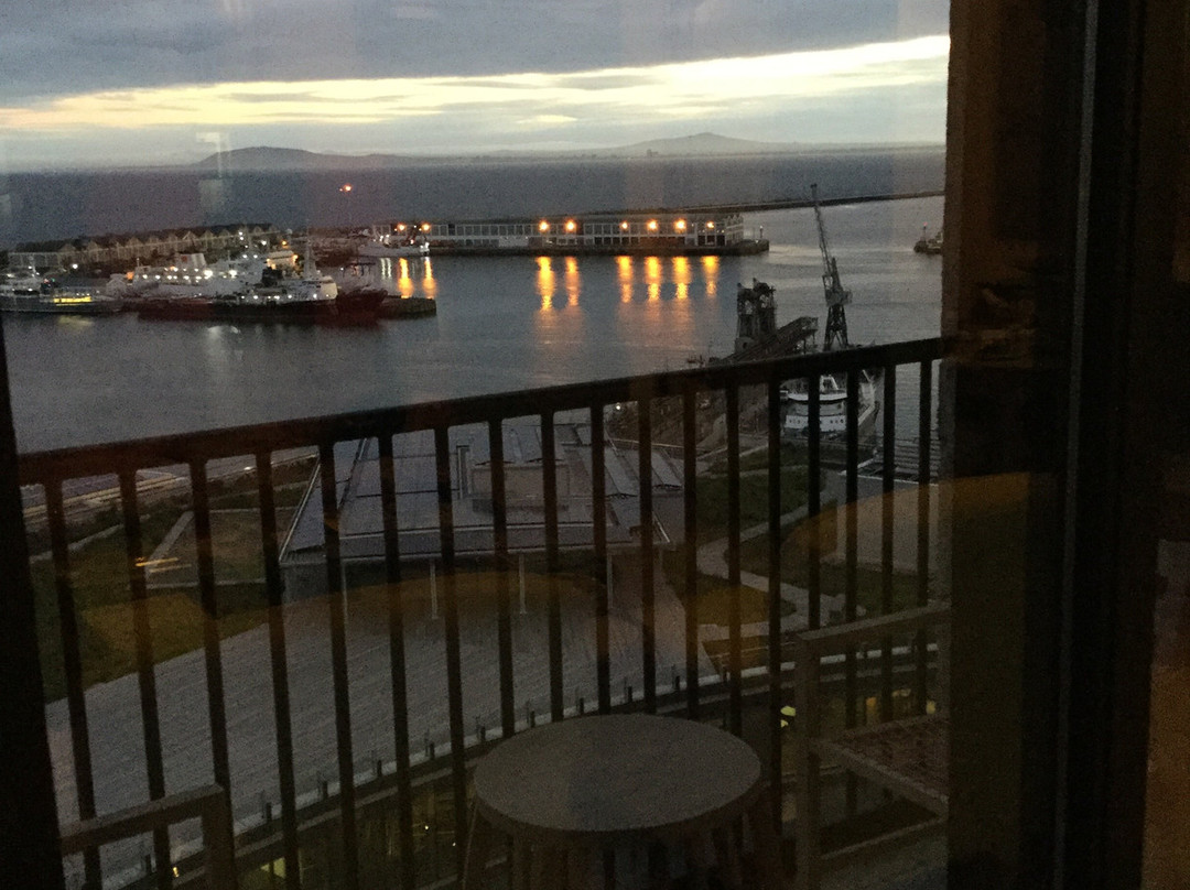 The Silo Hotel主图