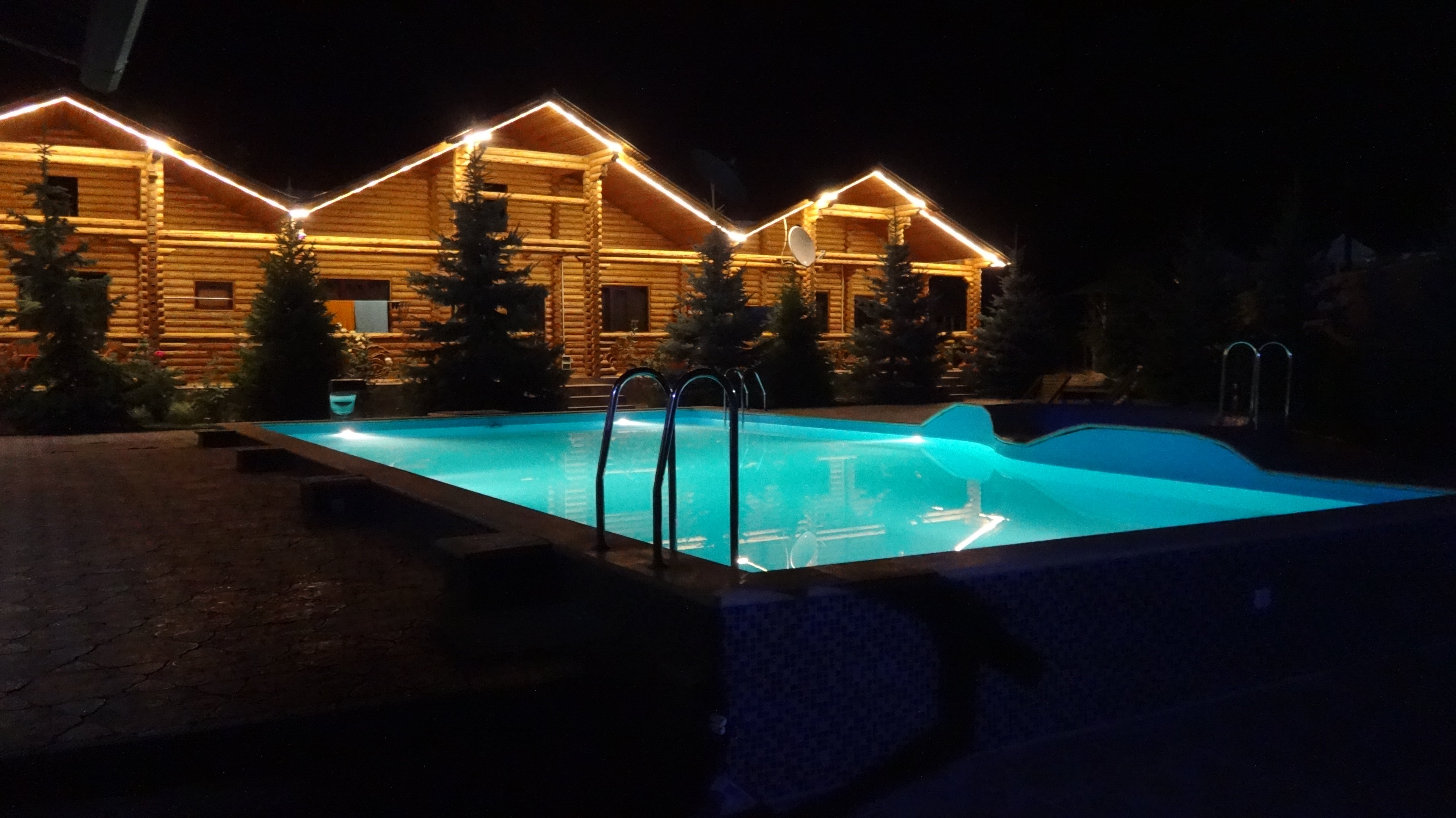 Guest House Weekend-泳池