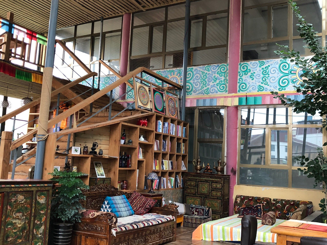 青海湖莫热塔院酒店主图