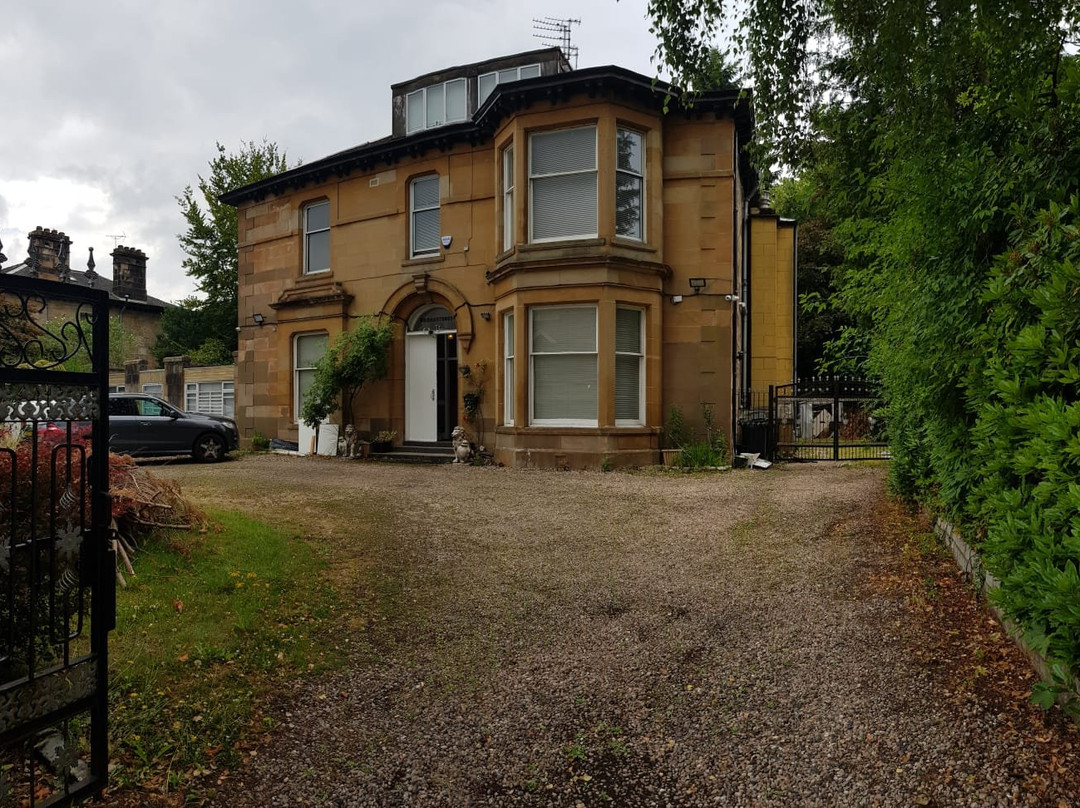 Broadstone House (Near Glasgow Airport)