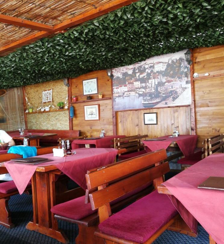 Ambasada